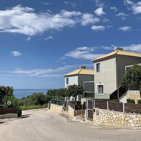 Dream Houses Lourdata  Luaran gambar